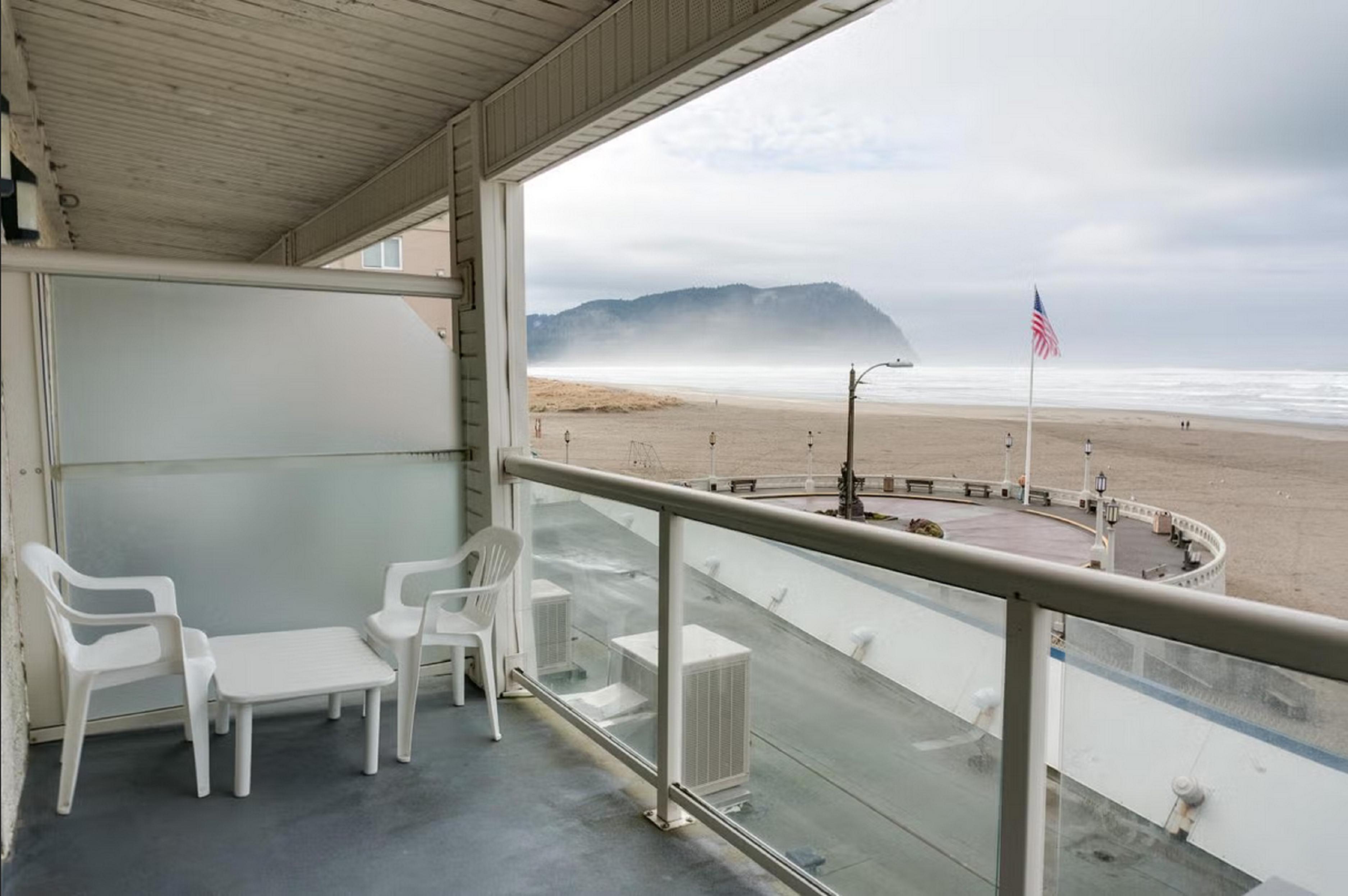 Promenade Inn & Suites Oceanfront Seaside Exteriör bild